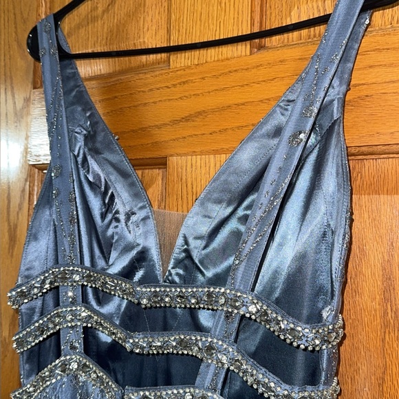 Women’s Formal Dress Size Small Aspeed A-Line Silver Beaded    Prom Gown NEW - Picture 10 of 13
